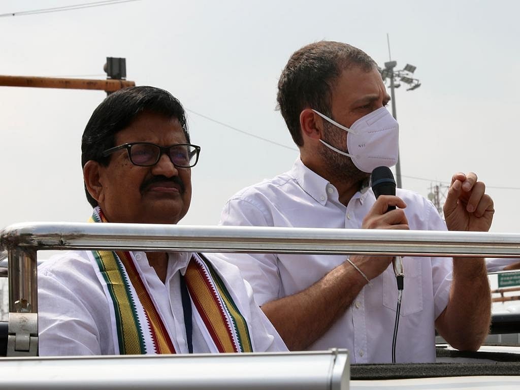 राहुल गांधी ने देश की जनता से किया वादा, बोले- यूपीए की सरकार बनने पर करेंगे जीएसटी का पुनर्गठन 
