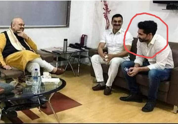गृह मंत्री अमित शाह के साथ दीप सिंधु