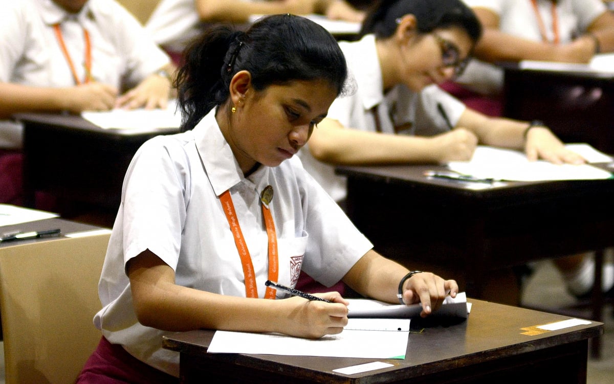 JEE और NEET की तैयारी कर रहे लाखों छात्रों को राहत, इस साल नहीं बदलेगा पाठ्यक्रम