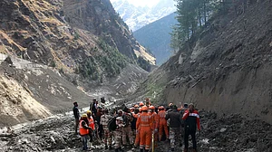 चमोली त्रासदी से सकते में देश, कहीं इसके पीछे अमेरिका की ओर से लगाई गई प्लूटोनियम डिवाइस तो नहीं? उठे सवाल