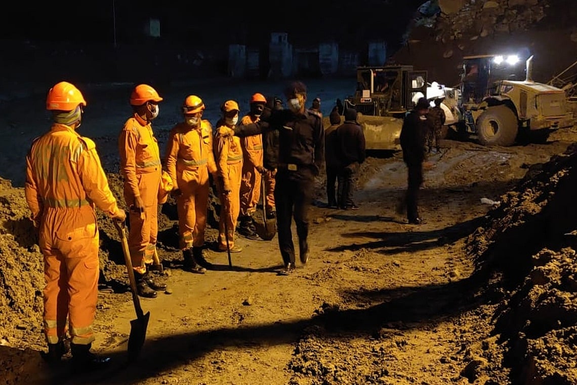 उत्तराखंड त्रासदी : और 12 शव बरामद, अब तक 50 मौतों की पुष्टि, 154 अब भी लापता