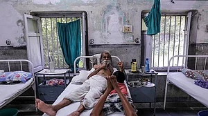 मोदी सरकार जिस बजट को बता रही शानदार, उसमें की गई है आंकड़ों की बाजीगरी! हेल्थ बजट 137% कैसे बढ़ा? जानें सच