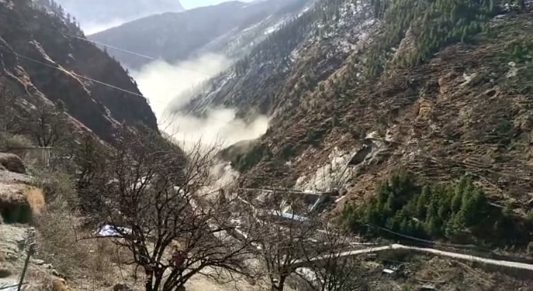 चमोली हादसे पर राहुल ने जताई चिंता, सोनिया गांधी बोलीं- त्रासदी की घड़ी में कांग्रेस उत्तराखंड के साथ