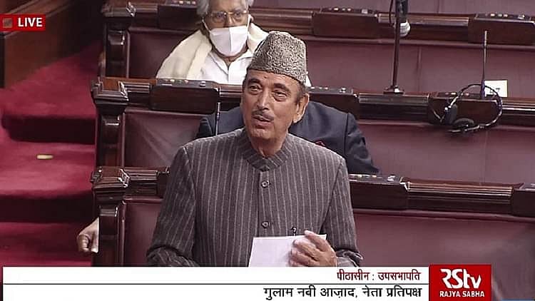 आंदोलन में जान गंवाने वाले किसानों को संसद में आजाद ने दी श्रद्धांजलि, कहा- अन्नदाता की ताकत सबसे बड़ी