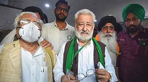 दुनिया संवेदनशीलता दिखा रही, पर सरकार किसानों का दर्द नहीं समझ रहीः किसान मोर्चा