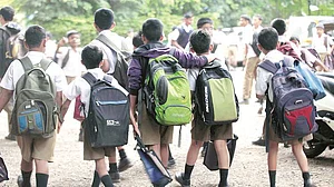 उत्तर प्रदेश में 1 मार्च से सभी स्कूल खोलने के निर्देश, 10 फरवरी से कक्षा 6 से 8वीं की पढ़ाई होगी शुरू