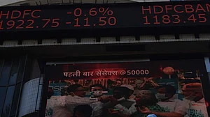 शेयर बाजार में कोहराम, सेंसेक्स 1,000 अंक लुढ़का, इन सेक्टरों में रही बिकवाली