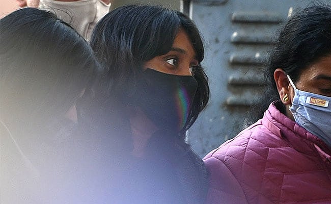 टूलकिट केसः क्लामेट एक्टिविस्ट दिशा रवि को मिली जमानत, इससे पहले पुलिस ने निकिता-शांतनु से कराया आमना-सामना