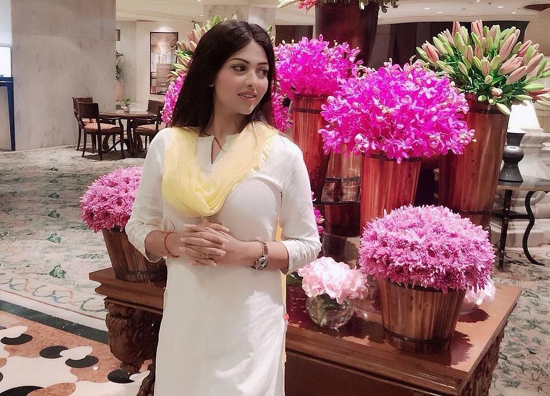 कौन है ड्रग के साथ पकड़ी गई युवा बीजेपी नेता पामेला गोस्वामी, जिसने बहुत कम समय में संगठन में बनाई जगह
