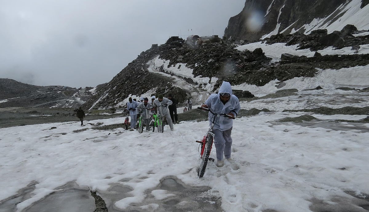 अभूतपूर्व दर से पिघल रहे ग्लेशियर, जल्द ही बर्फ-विहीन हो जाएगा आर्कटिक महासागर 