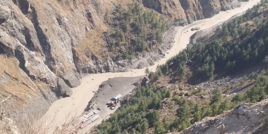 उत्तराखंड में हादसे के बाद ऋषिगंगा में बनी झील से जल निकासी शुरू, 166 लोग अभी भी लापता