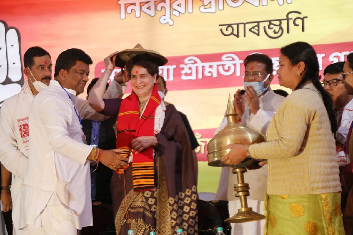 प्रियंका गांधी ने असम में शुरू किया चुनाव प्रचार, बेरोजगारी के खिलाफ राज्यव्यापी अभियान की शुरुआत
