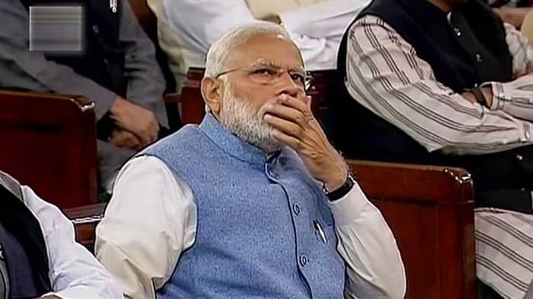 विष्णु नागर का व्यंग्यः प्रधानमंत्री की छींक का राष्ट्रीय महत्व, नेता-अफसर-मीडिया सब लगे छींकने!