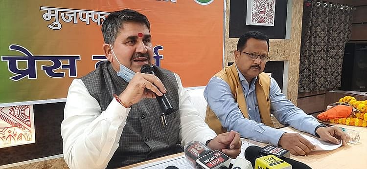 बिहार: शराब मामले में घिरे नीतीश के मंत्री की सफाई- ‘दूध का व्यापार करता हूं, भाई दोषी तो जाए जेल’