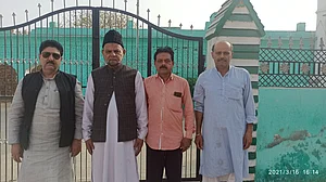 'सादात ए बाराह' से उठी वसीम रिज़वी के ख़िलाफ़ आवाज़, शिया समाज ने किया पूर्ण बहिष्कार का ऐलान