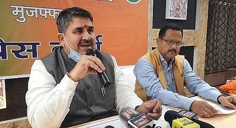 बिहार: शराब तस्करी के आरोपों में घिरे मंत्री की बढ़ी मुश्किलें, तेजस्वी के बाद बीजेपी के विधायक ने भी घेरा