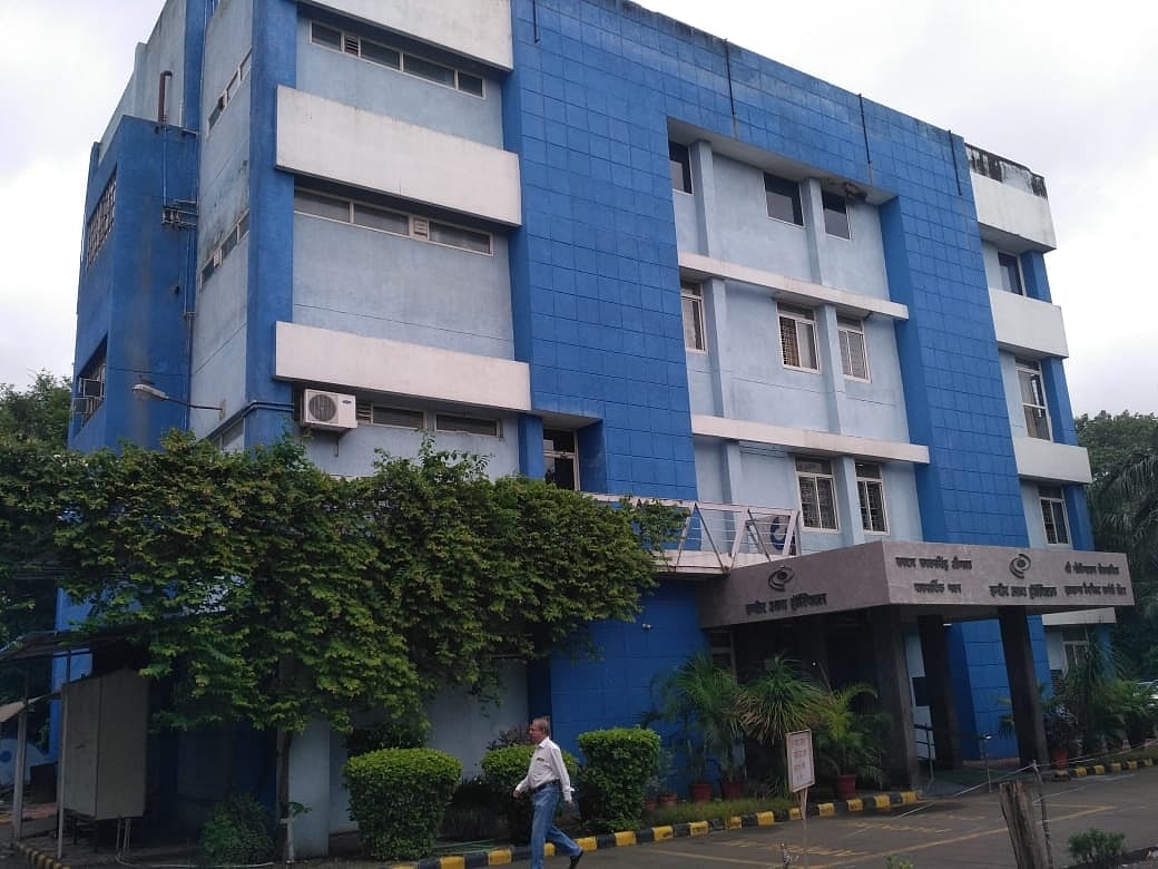 मध्य प्रदेश: शिवराज सरकार में सरकारी अस्पताल का हाल, लड़कियों के साथ मुर्दाघर में रंगरलियां मना रहे कर्मचारी!