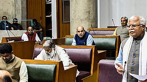 योगी की राह पर खट्टर, हंगामे के बीच प्रदर्शनकारियों से वसूली का बिल पास, विपक्ष ने कहा किसान हैं निशाने पर