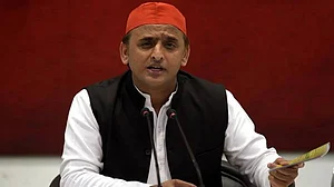 अखिलेश का BJP पर तंज, बोले- आपस में टकरा रही डबल इंजन सरकार, मुख्यमंत्री को बदलना चाहिए अपना आर्थिक सलाहकार