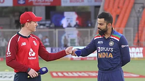 पुणे वनडे: ENG के खिलाफ टेस्ट-T20 में मिली जीत की लय बरकरार रखने उतरेगी टीम इंडिया, इस खिलाड़ी पर रहेंगी सबकी निगाहें