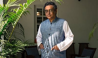बंगाल चुनाव में BJP के उम्मीदवार बनाए गए स्वपन दासगुप्ता को राज्यसभा से देना पड़ा इस्तीफा, TMC ने उठाए थे सवाल