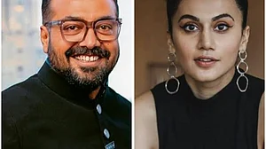 सरकार के खिलाफ सोशल मीडिया पर मुखर रहने वाले अनुराग कश्यप और तापसी के घर आयकर के छापे, विकास बहल के ठिकानों पर भी रेड