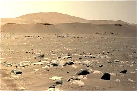 दुनिया की 5 बड़ी खबरें: मंगल पर NASA के इनजेनिटी हेलिकॉप्टर ने भरी तीसरी उड़ान और इटली ने लगाया भारतीय यात्रियों पर प्रतिबंध