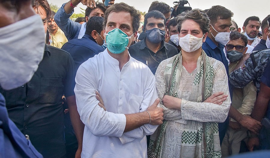 छत्तीसगढ़ नक्सली हमला: राहुल और प्रियंका गांधी ने शहीद जवानों के प्रति जताया शोक 