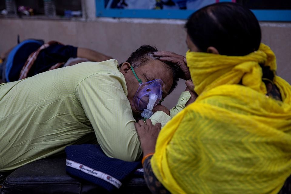 देश में फिर कोरोना के रिकॉर्ड मामले आए सामने, 24 घंटे में 3.86 लाख लोग संक्रमित, 3,498  मरीजों की मौत