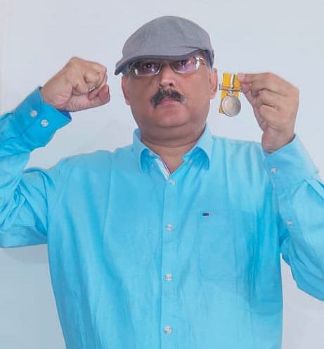 बिहार: पूर्व IPS अधिकारी अमिताभ कुमार दास ने नीतीश कुमार पर लगाए गंभीर आरोप, राष्ट्रपति को लौटाया अपना पुलिस पदक