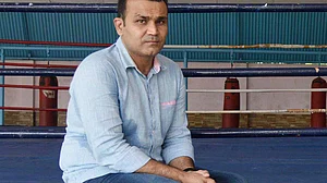पाकिस्तान के खिलाफ एक मैच में धोनी पर बुरी तरह भड़क गए थे द्रविड़, वीरेंद्र सहवाग ने सुनाया पूरा किस्सा