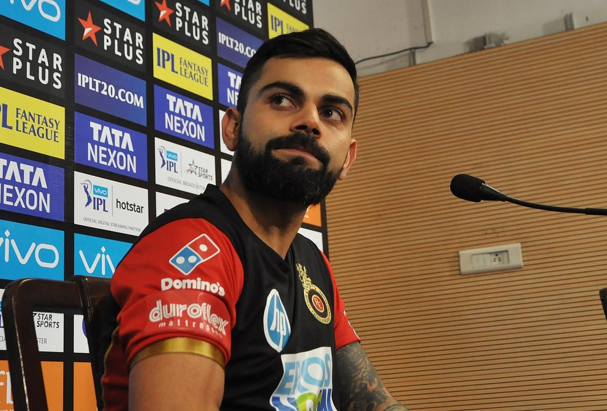 IPL 2021: मैच में विराट कोहली को ये हरकत करना पड़ गया भारी, लगी कड़ी फटकार 