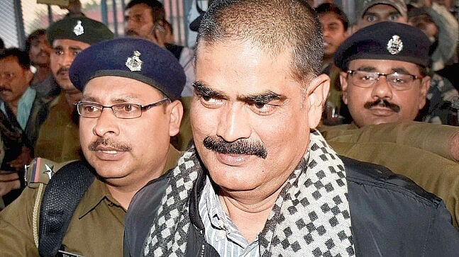 कोरोना की चपेट में आए तिहाड़ में बंद बाहुबली शाहबुद्दीन, अस्पताल में कराया गया भर्ती 