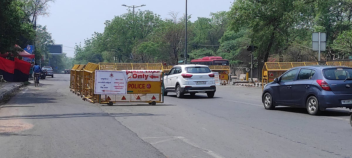 कोरोना के कहर के बीच दिल्ली में आज से अनलॉक प्रक्रिया शुरू, मेट्रो सेवा रहेगी बंद, जानें क्या-क्या खुलेगा? 