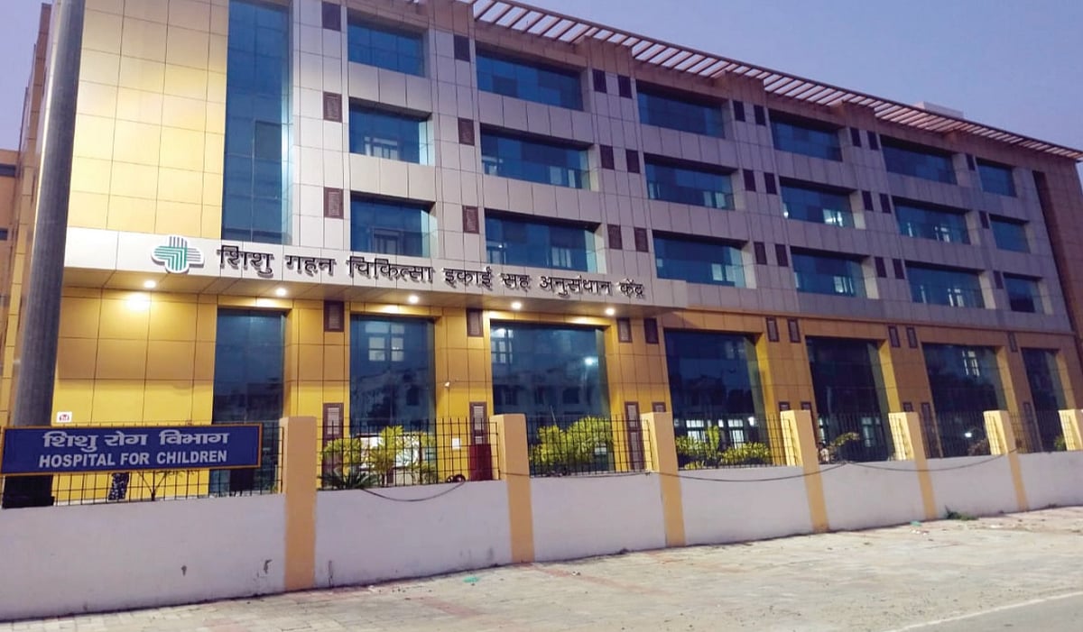 कोरोना के नाम पर 'चमकी' की अनदेखी, बिहार-यूपी में सामने आने लगे बच्चों की जान जाने के केस, फिर भी कोई तैयारी नहीं
