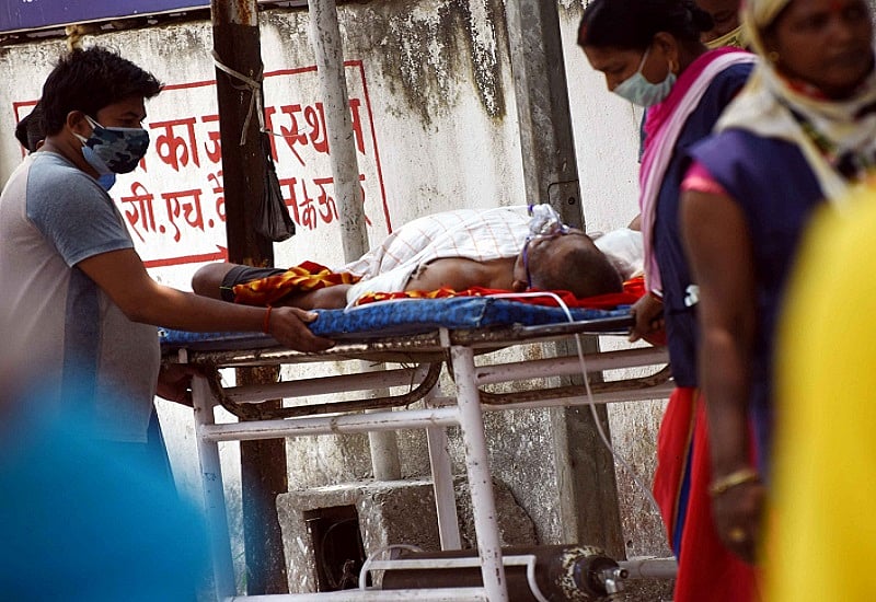 बिहार में भयावह हालात, 24 घंटे में कोरोना से 105 मौत, 14,794 नए मरीज मिले