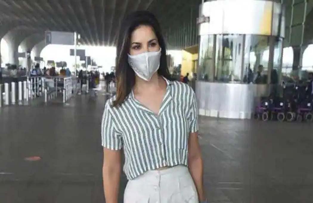 सिनेजीवन: कानूनी पचड़े में फंसे कॉमेडियन सुनील पाल और सनी लियोन ने PETA से मिलाया हाथ, श्रमिकों की करेंगी मदद