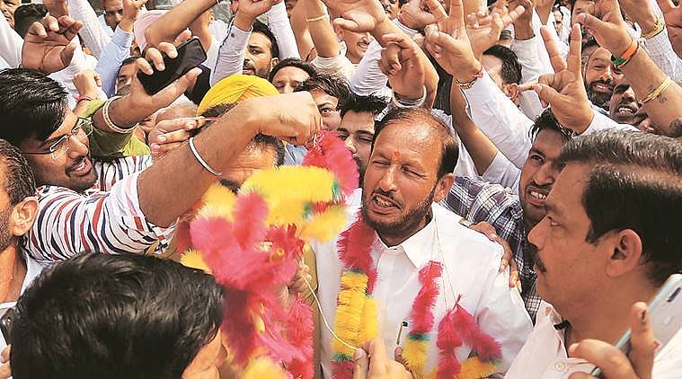 हरियाणाः कांग्रेस विधायक प्रदीप चौधरी की सदस्‍यता बहाल, स्‍पीकर ने कानूनी राय लेने के नाम पर महीने भर लटकाया