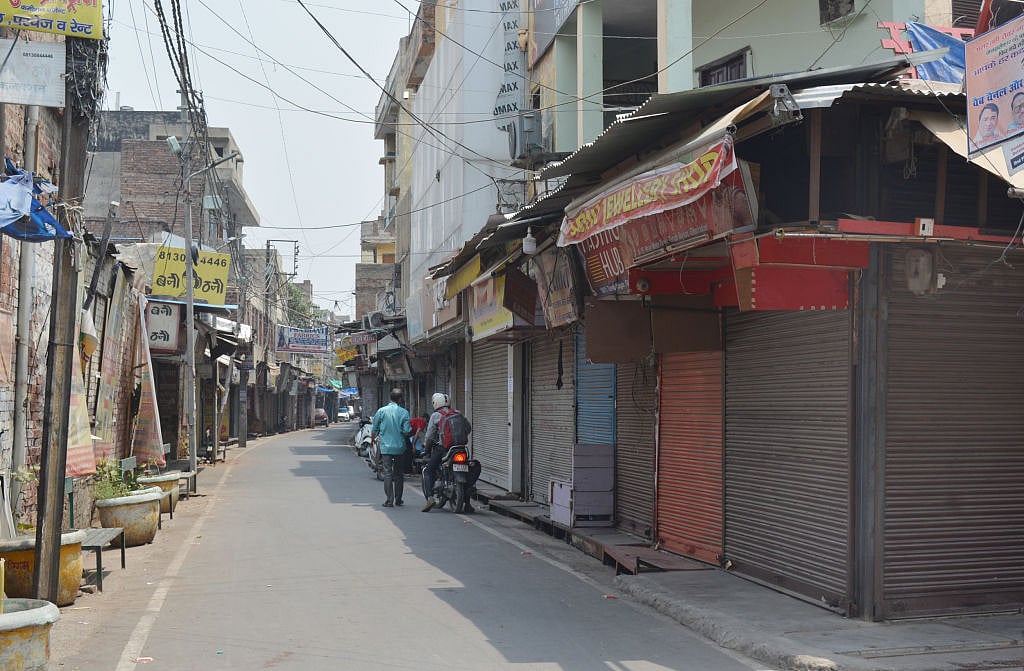 उत्तर प्रदेश में लॉकडाउन एक सप्ताह बढ़ाया गया, मेडिकल और जरूरी सेवाओं के साथ ही औद्योगिक गतिविधियों को छूट