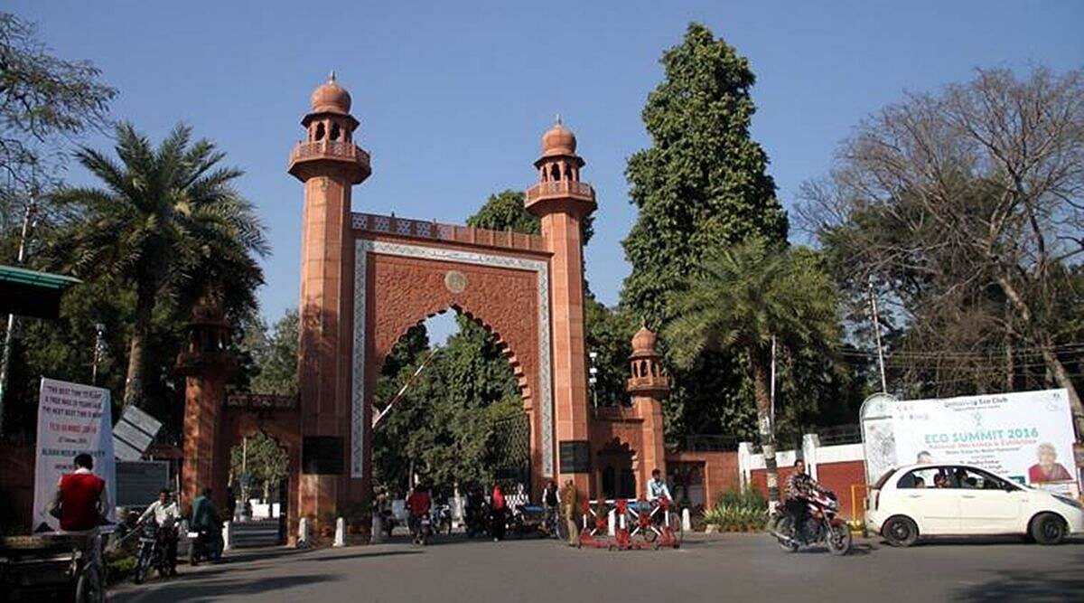 उत्तर प्रदेश: अलीगढ़ मुस्लिम यूनिवर्सिटी कैंपस में टीचर की गोली मारकर हत्या, जांच में जुटी पुलिस