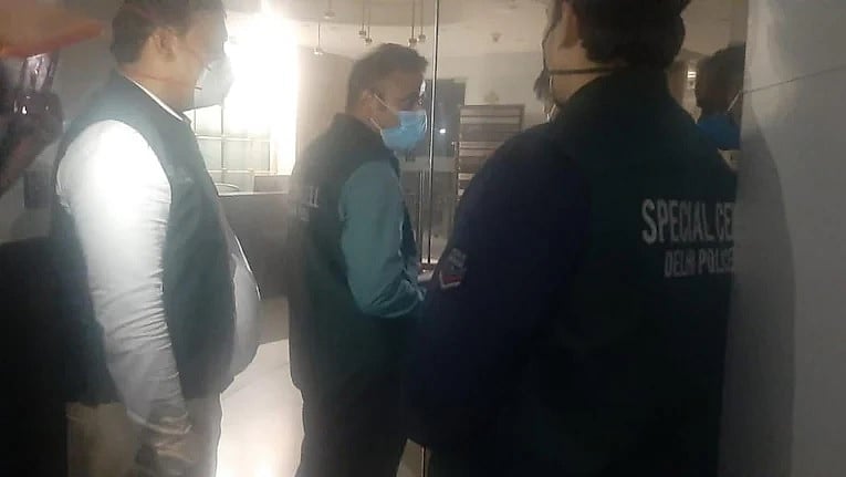 ट्विटर के दफ्तरों में दिल्ली-गुरुग्राम में दिल्ली पुलिस की स्पेशल सेल की छापेमारी, क्या टूलकिट केस से है नाता!