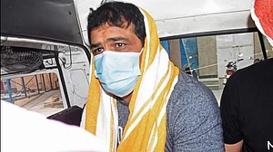 पहलवान हत्याकांड में गिरफ्तार सुशील कुमार पर गिरी एक और गाज, रेलवे की नौकरी से हुए निलंबित