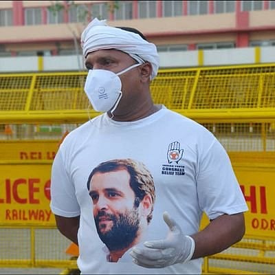 'महामारी में मदद करने वाले फरिश्तों को शिकार बना रही मोदी सरकार', दिल्ली पुलिस ने की बी वी श्रीनिवास से पूछताछ
