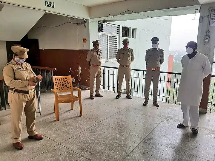 कांग्रेस के प्रदर्शन से डरी योगी सरकार? यूपी कांग्रेस अध्यक्ष को किया नजरबंद, लल्लू ने सरकार पर साधा निशाना  