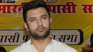 चिराग पासवान न तो एलजेपी के 'चिराग' बन सके और नहीं बीजेपी के 'हनुमान', किसके सह पर चाचा ने चली ये चाल?