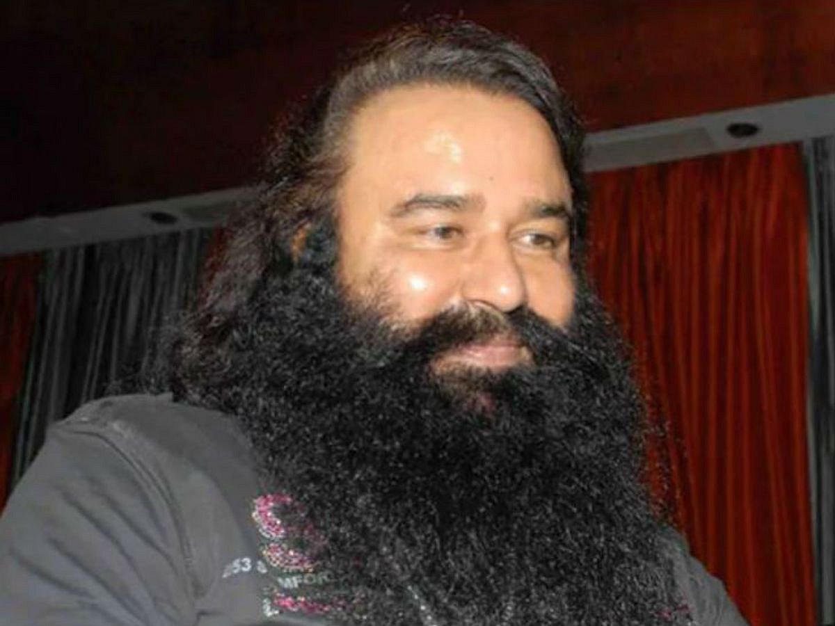 गुरमीत राम रहीम की तबीयत बिगड़ने के बाद रोहतक PGI में भर्ती, साध्वियों से रेप केस में काट रहा जेल की सजा