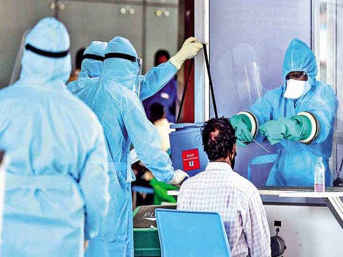 कोरोना की दूसरी लहर के बीच MP के हजारों जूनियर डॉक्टरों ने दिया सामूहिक इस्तीफा, शिवराज सरकार पर लगाए ये आरोप