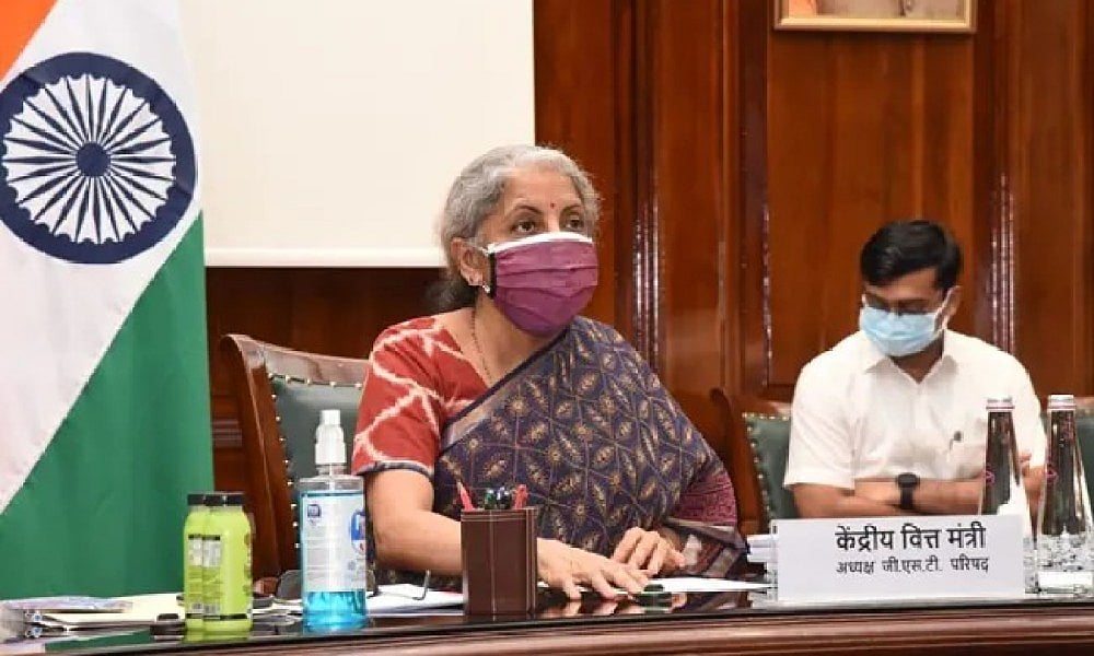कोरोना वैक्सीन पर जारी रहेगा 5 फीसदी टैक्स, ब्लैकफंगस की दवा पर राहत, GST परिषद की बैठक में सरकार का फैसला