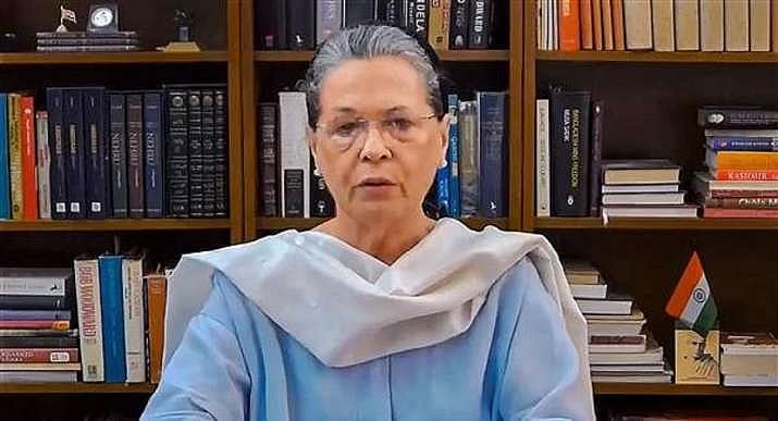 सोनिया गांधी ने 24 जून को सभी महासचिवों और प्रभारियों की बैठक बुलाई, मंहगाई, कोरोना, अर्थव्यवस्था पर होगी चर्चा
