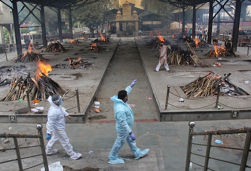सुप्रीम कोर्ट ने कोरोना मृतकों के परिवार को माना मुआवजे का हकदार, NDMA को 6 हफ्ते में गाइडलाइंस लाने का निर्देश